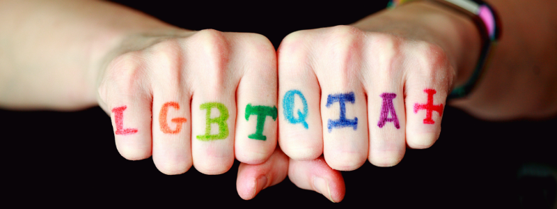 Lgbtqia mês do orgulho lgbtqia+: história, significados e lutas